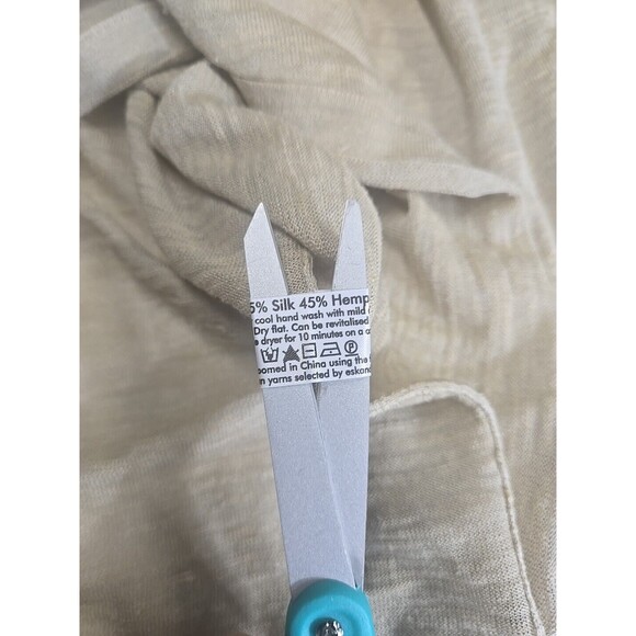 ESKANDAR Women's designer 55% silk and 45% hemp boxy lightweight sweater‎ - Picture 4 of 9